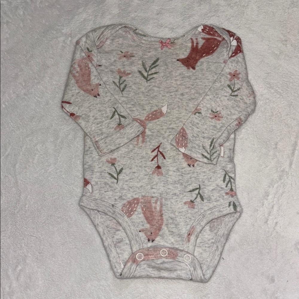 (3 for $10) carters Adorable Fox Print Gray Onesie bodysuit